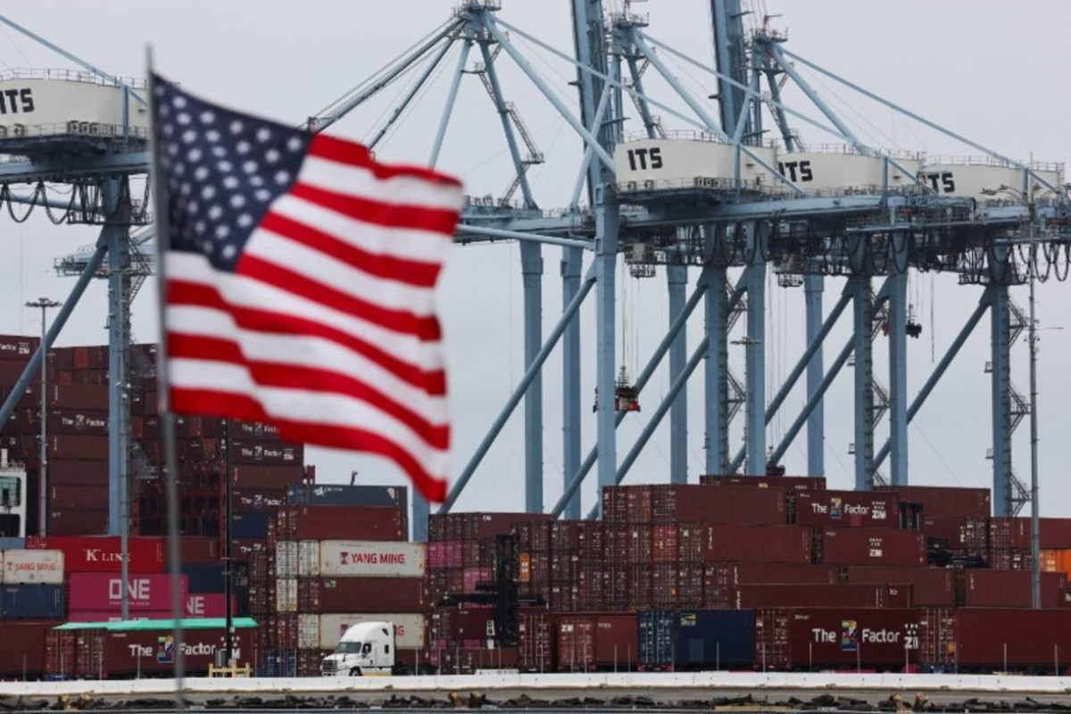 <p>EE.UU. se prepara para aplicar arancel general de 15% a las importaciones “esta semana”</p>