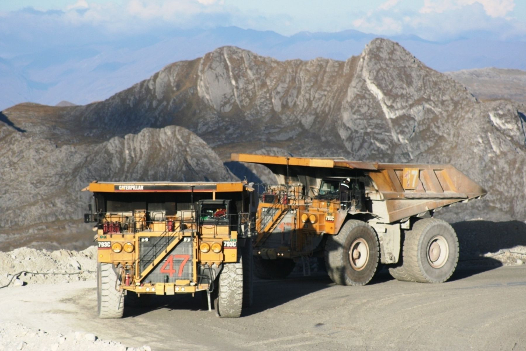 <p>Dictamen que reduce concesiones mineras apunta a aprobarse en el Pleno y mineras ya evalúan cambios en su estrategia de inversión</p>