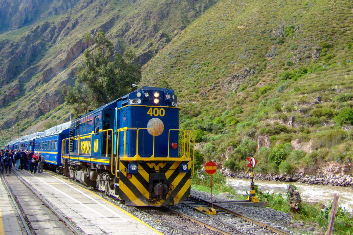 machu-picchu-servicio-de-trenes-a-ciudadela-inca-fue-suspendido-por-huaicos-y-danos-en-la-via-ferrea