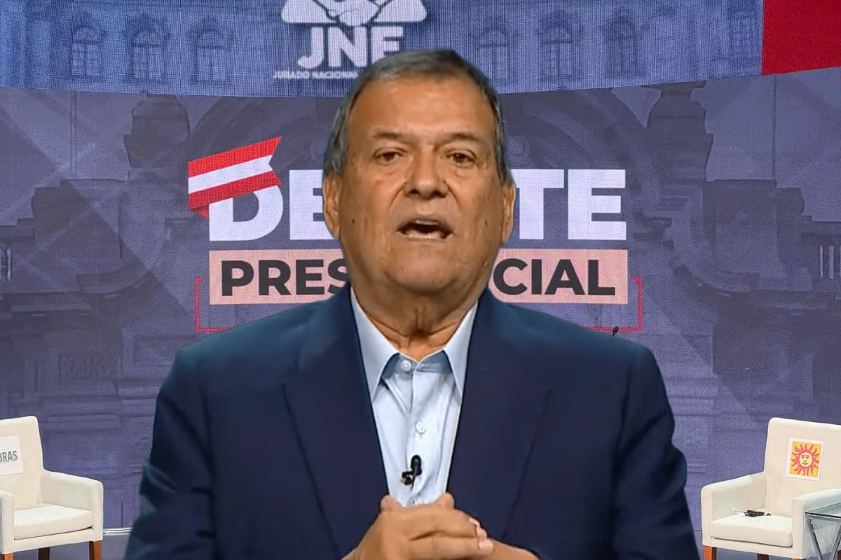<p>Debate presidencial: Jorge Nieto pide mayoría en el Congreso para acabar con el “sistema corrupto”</p>