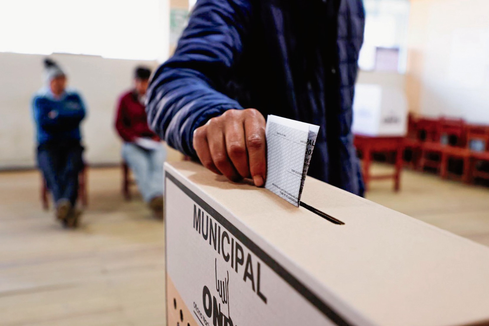 <p>[Editorial] Estamos en tus manos </p>