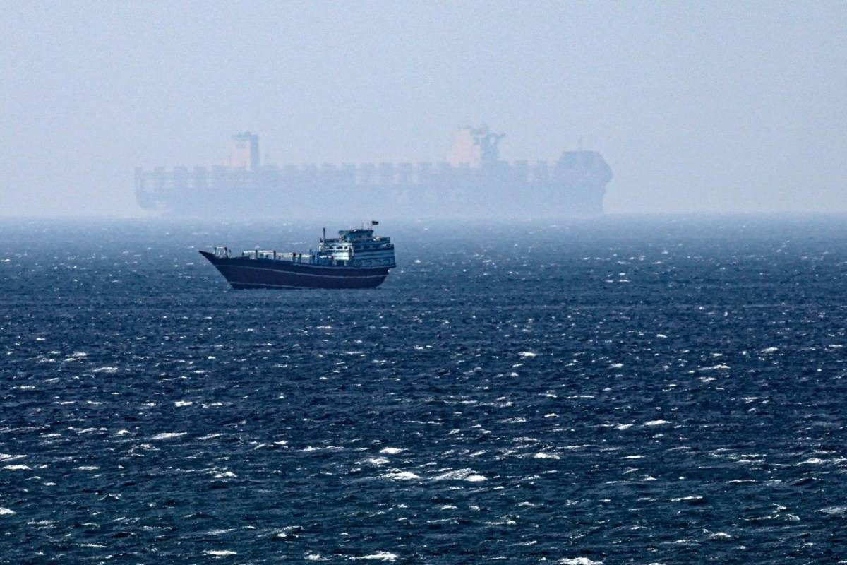 <p>Estrecho de Ormuz: Irán volvió a bloquear tránsito de buques por ataques israelíes en Líbano</p>