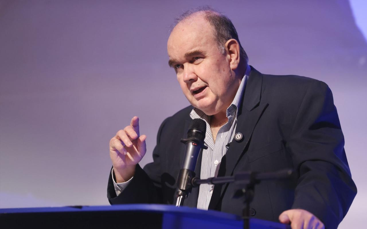 <p>Elecciones 2026: López Aliaga impulsará régimen militar en zonas de minería ilegal y acuerdo con EE.UU. para explotar tierras raras</p>