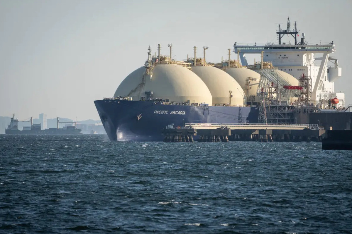 <p>Medio Oriente: Irán declaró “completamente abierto” el Estrecho de Ormuz, tras alto al fuego entre Líbano e Israel</p>