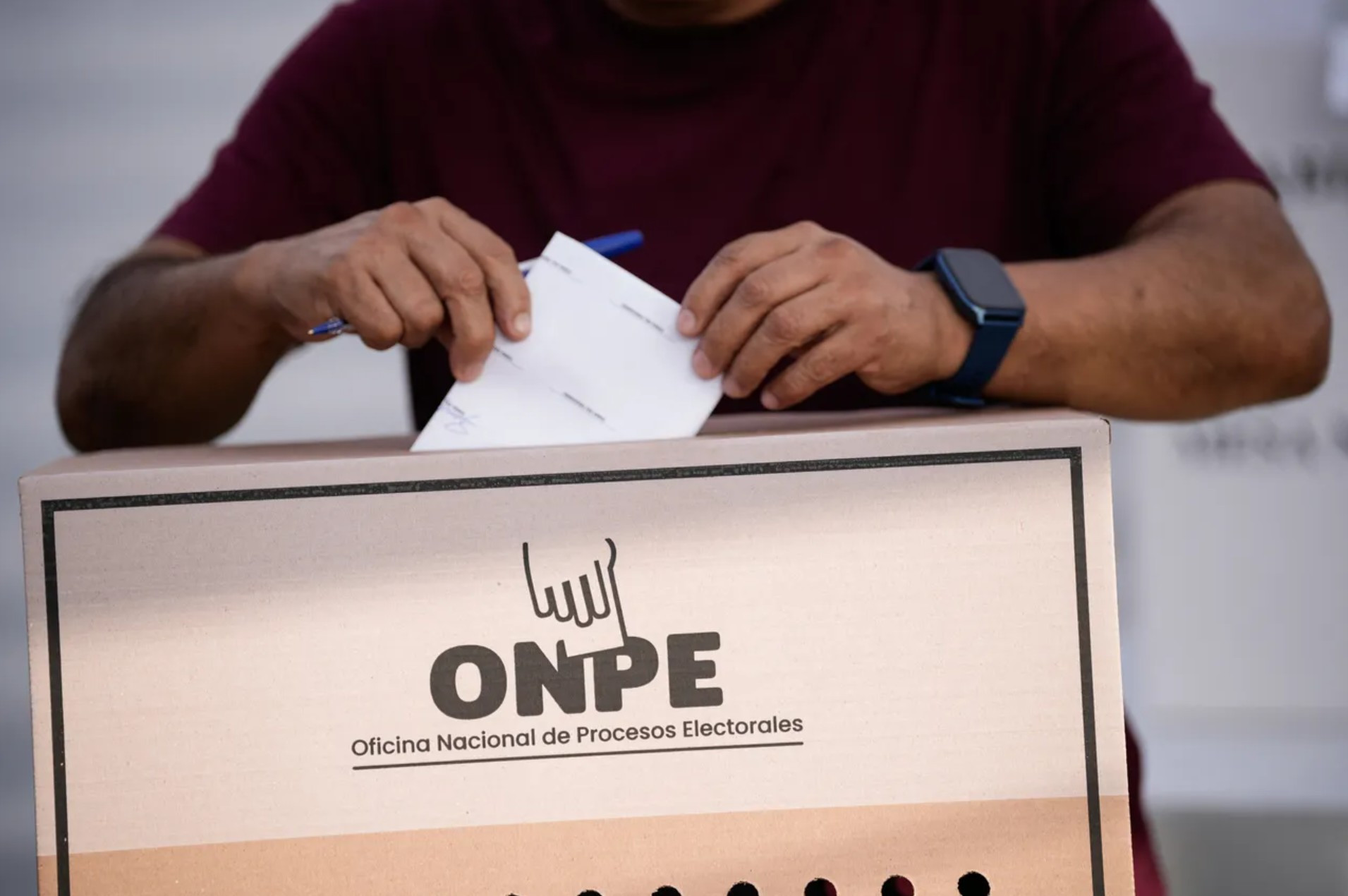 <p>Una deuda que transciende la elección, por Fernando Eguiluz</p>