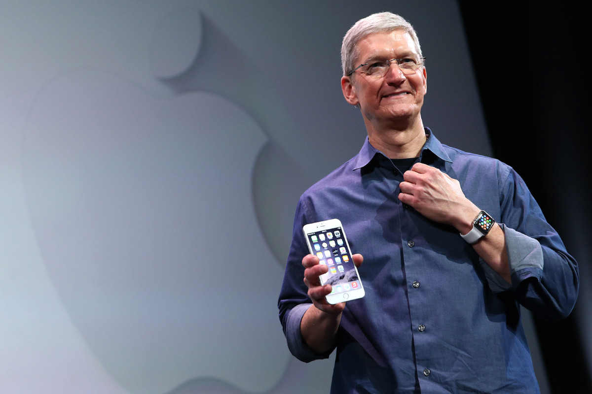 <p>Tim Cook deja el timón de Apple: John Ternus asumirá como nuevo CEO en septiembre</p>