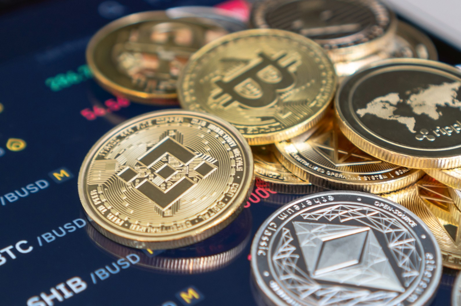 <p>Bitcoin: la volatilidad no enfría las apuestas de largo plazo</p>