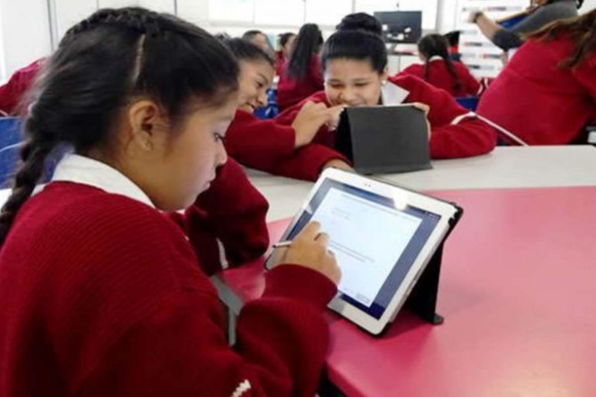 <p>Cerrar la brecha de tecnología educativa en la región requeriría hasta US$150 millones</p>