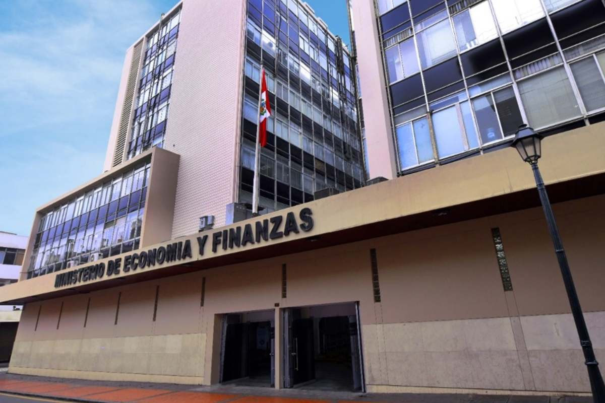 mef-estimo-que-el-pbi-habria-crecido-36-en-abrilnbsp