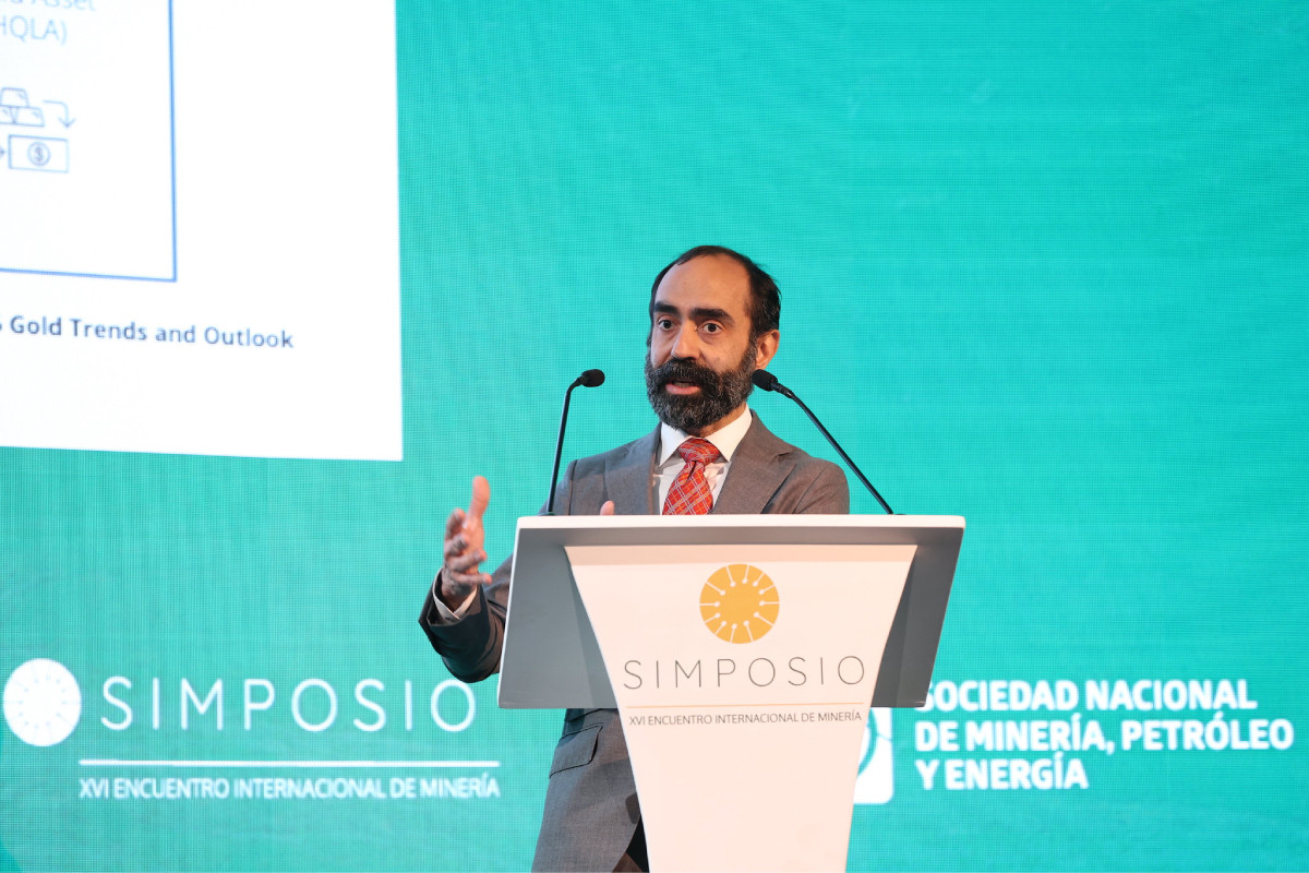 juan-carlos-artigas-en-el-xvi-simposio-el-oro-pasa-de-ser-un-activo-de-refugio-a-un-mineral-estrategico