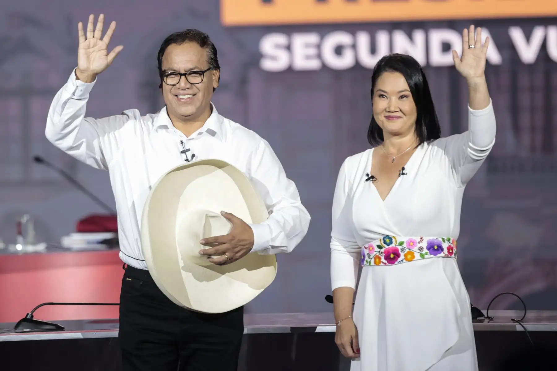Debate presidencial: Roberto Sánchez ratificó permanencia de Julio Velarde en el BCR y Keiko Fujimori defendió autonomía de la entidad