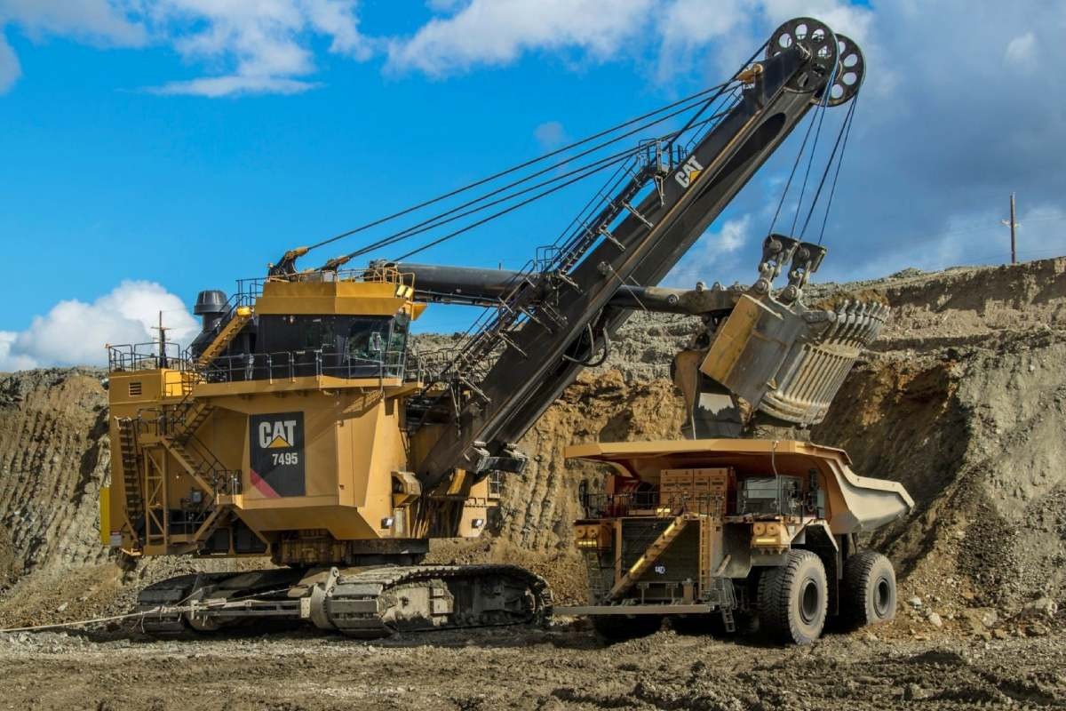 minera-las-bambas-otorgo-a-ferreyros-y-caterpillar-licitacion-de-gran-flota-de-maquinas