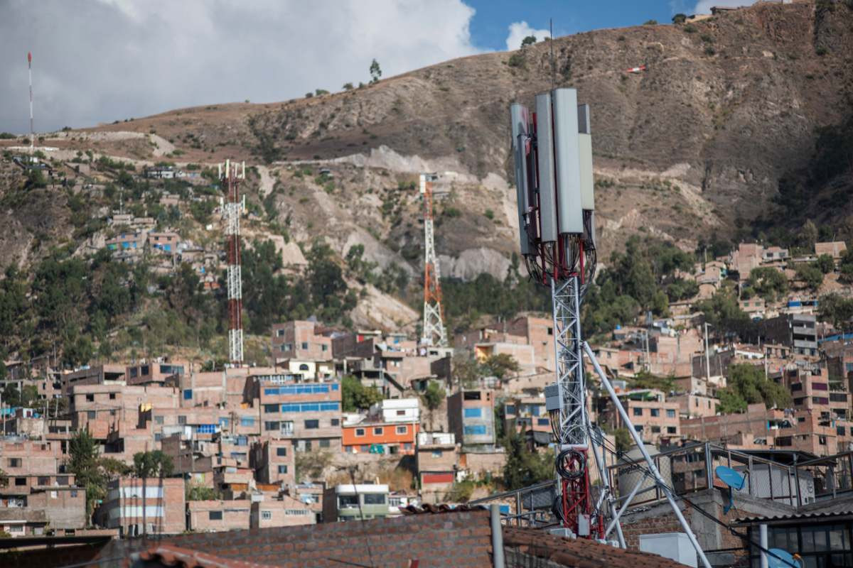 osiptel-ingresos-de-servicios-moviles-e-internet-fijo-crecieron-mas-de-5-al-cierre-de-2025
