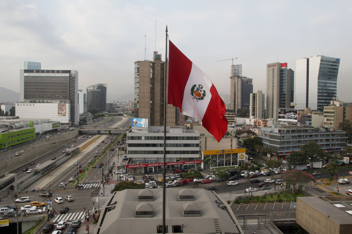 LarrainVial: elección se definirá por indecisos y el Congreso limitará cambios drásticos, gane quien gane