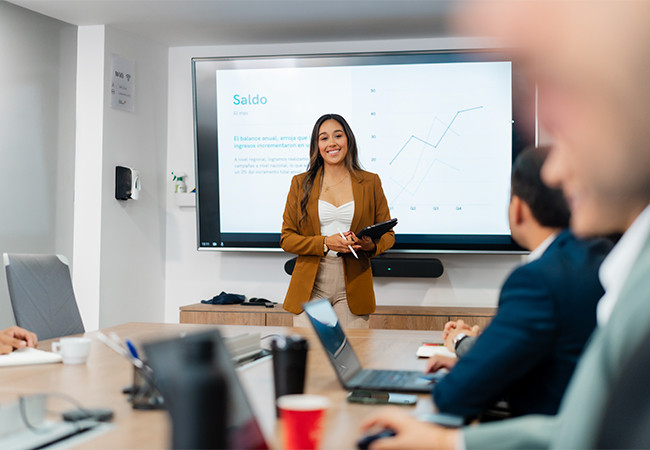 <p><span style="background-color: transparent; color: rgb(0, 0, 0);">Centenario Oficinas: “Entendemos y nos anticipamos a las necesidades del cliente actual”</span></p>