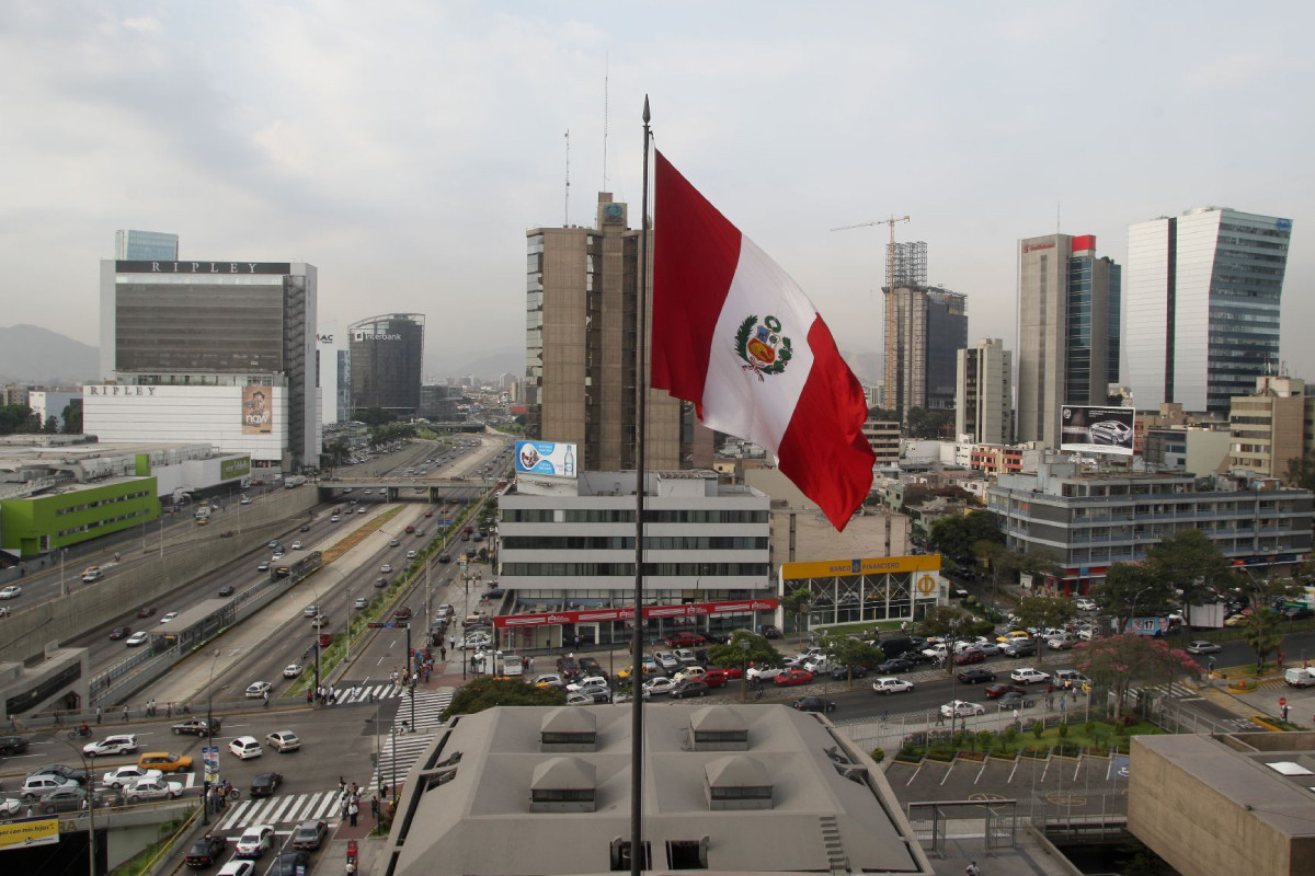 <p>BBVA Research elevó proyección del PBI a 3.1% para 2026, pero anticipó inflación de 4% y déficit fiscal por encima de la meta</p>