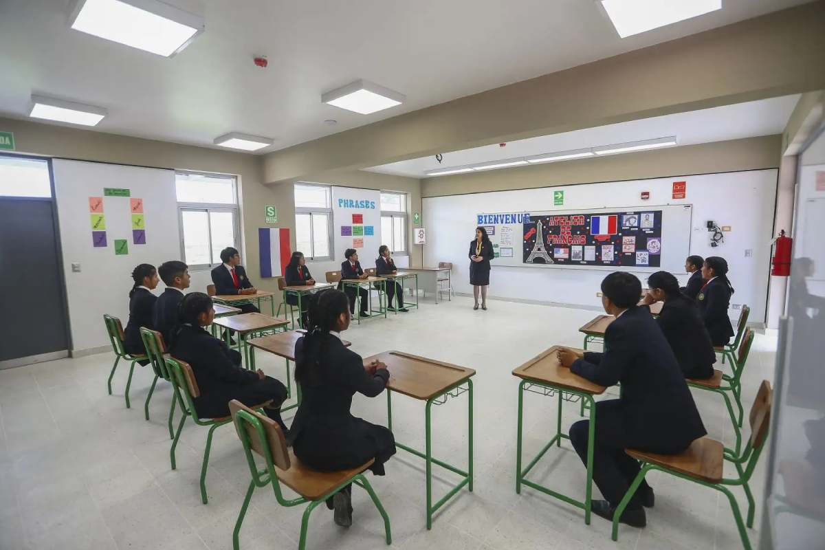 proinversion-se-modernizaran-13-colegios-en-riesgo-de-lima-metropolitana-mediante-app