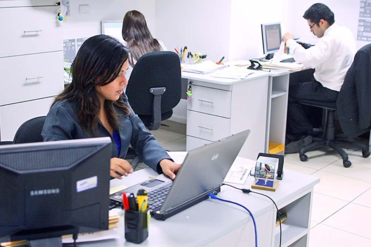 Trabajadores CAS de Migraciones, Sunarp y la ANA pasarán al régimen laboral del D.L. 728