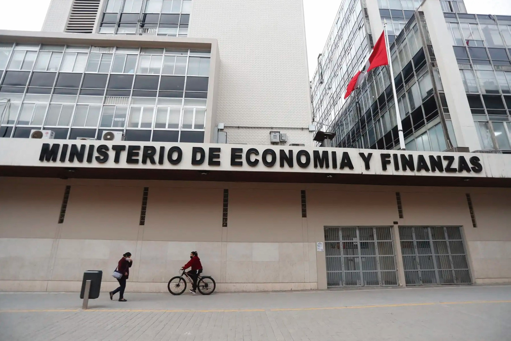 <p>[Editorial] Tarea en el MEF</p>