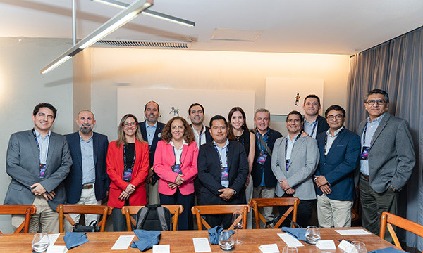 <p><span style="background-color: transparent; color: rgb(0, 0, 0);">IA bajo la lupa: los retos para acelerar su adopción en las empresas peruanas</span></p>
