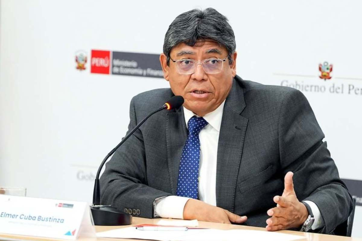 MEF evalúa ampliar meta del déficit fiscal y llevará al TC normas del Congreso con impacto en el gasto