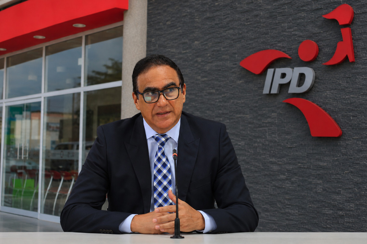 Gobierno concreta cambio en el IPD y designa a Óscar Fernández como nuevo presidente