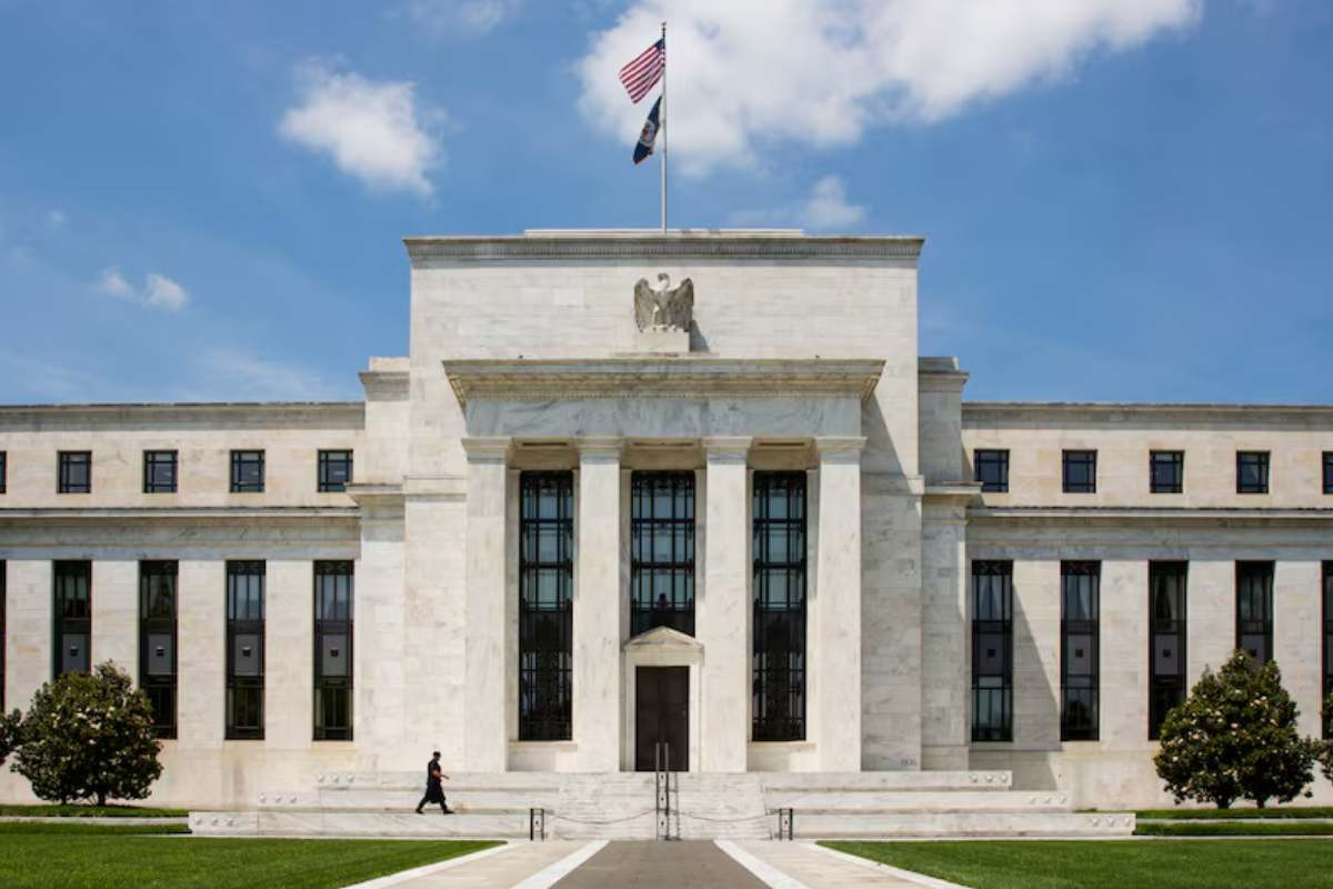 <p>Las minutas de la Fed anticiparían una posible subida de las tasas ante una inflación persistente</p>