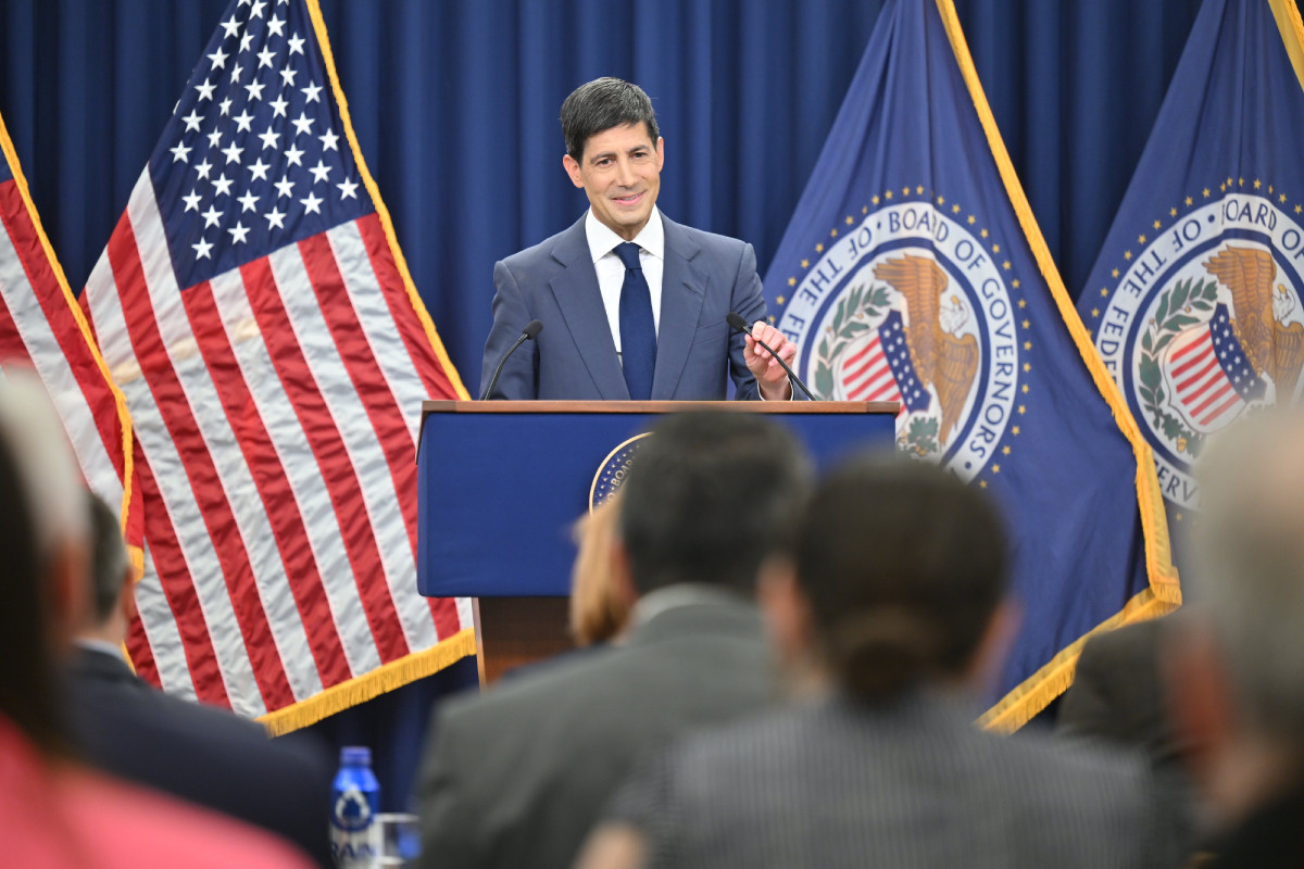 <p>Estados Unidos: inflación se mantiene en 3.7% y complica el próximo movimiento de la Fed</p>