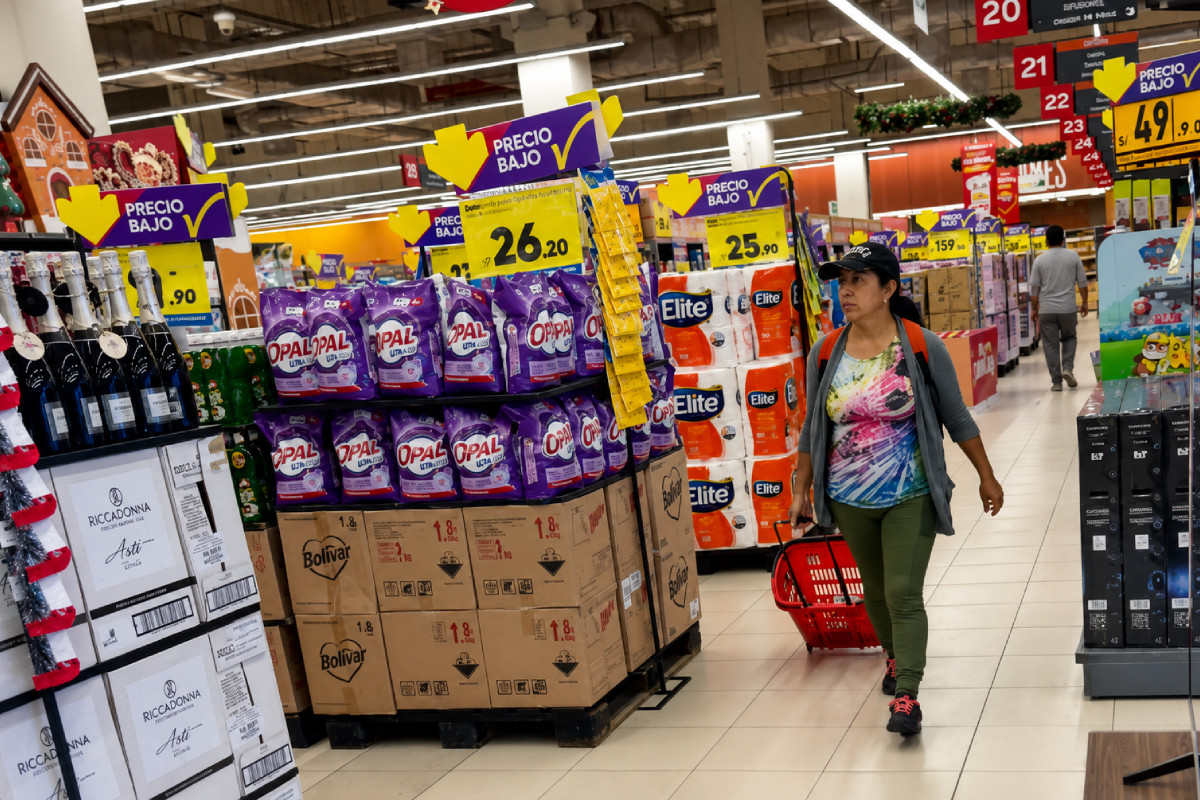 <p>Inflación anual siguió acelerándose y tocó en agosto su nivel más alto en casi tres años</p>