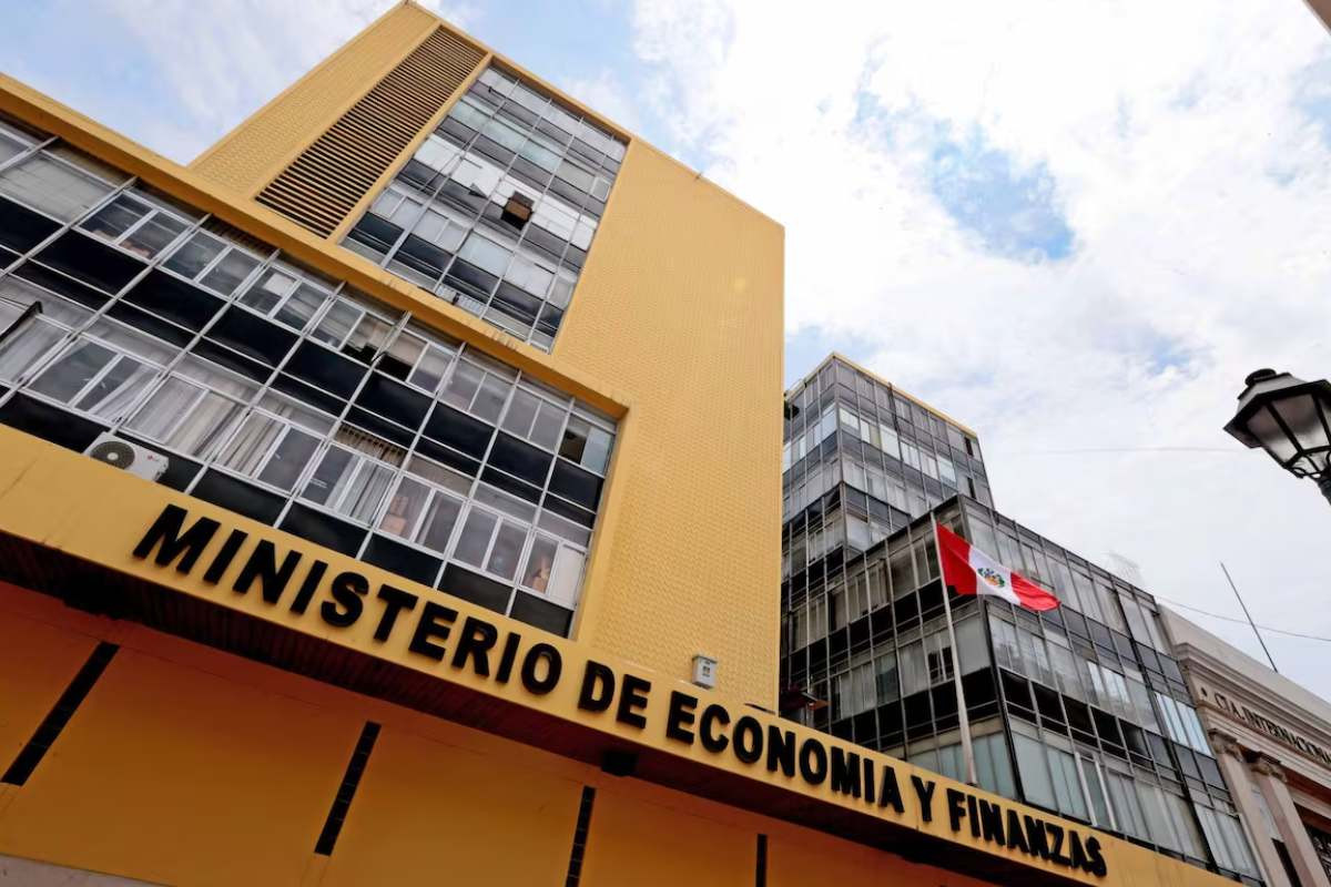 mef-descarta-que-gravara-con-impuesto-a-la-renta-los-intereses-generados-por-las-cuentas-de-ahorro