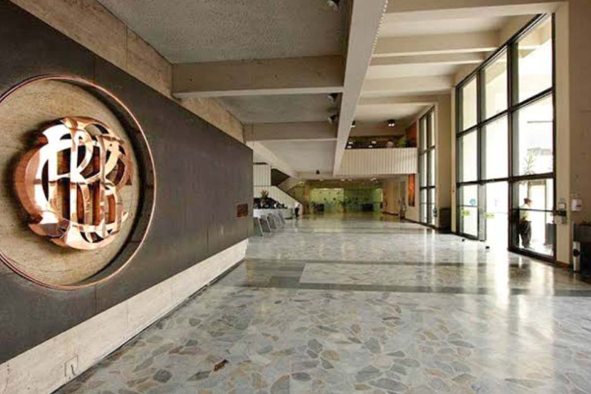 bcr-senado-evaluara-12-candidatos-en-carrera-para-el-directorio
