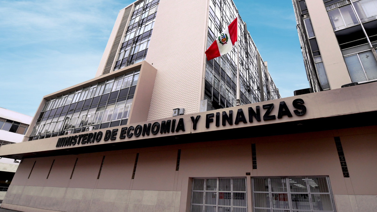 <p>Déficit fiscal se mantuvo en 1% del PBI a agosto, reportó el BCR</p>