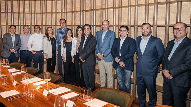<p><span style="background-color: transparent; color: rgb(0, 0, 0);">La carrera por la IA: ¿Qué tan preparados estamos realmente?</span></p>