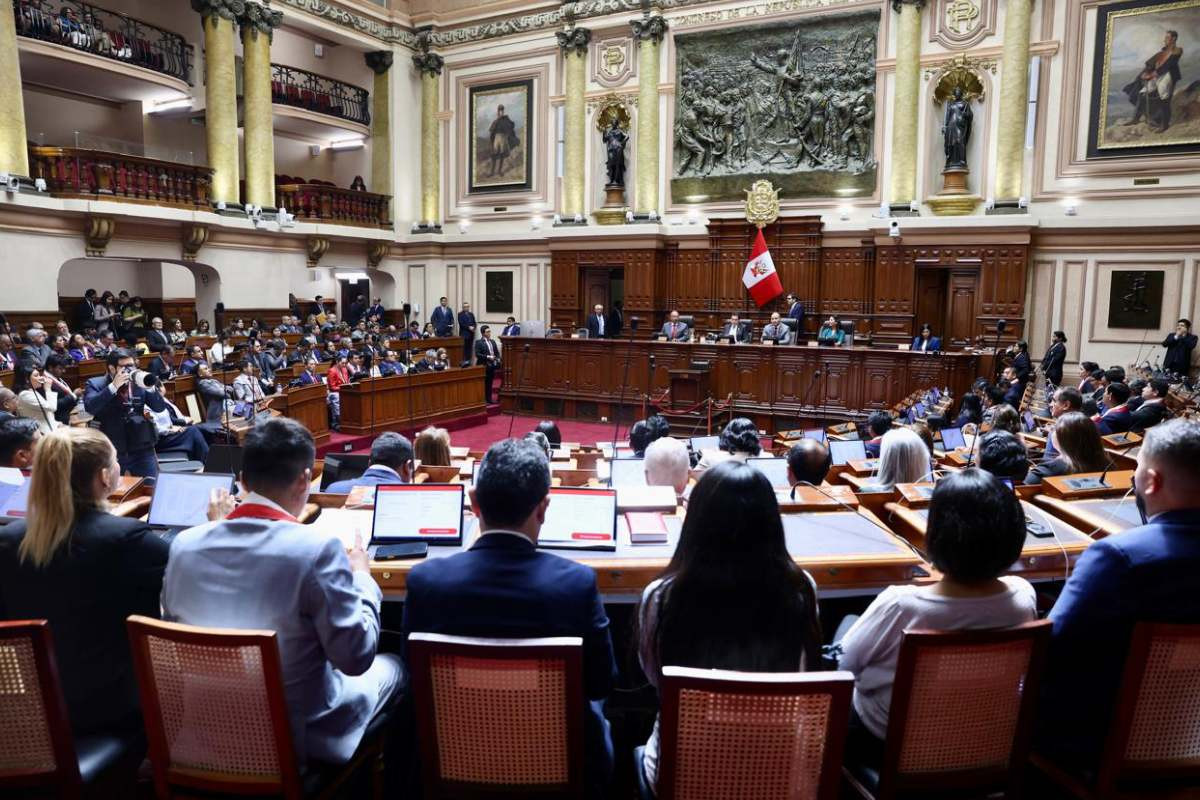 La gobernanza no admite espectadores, por María Elena González Azurín