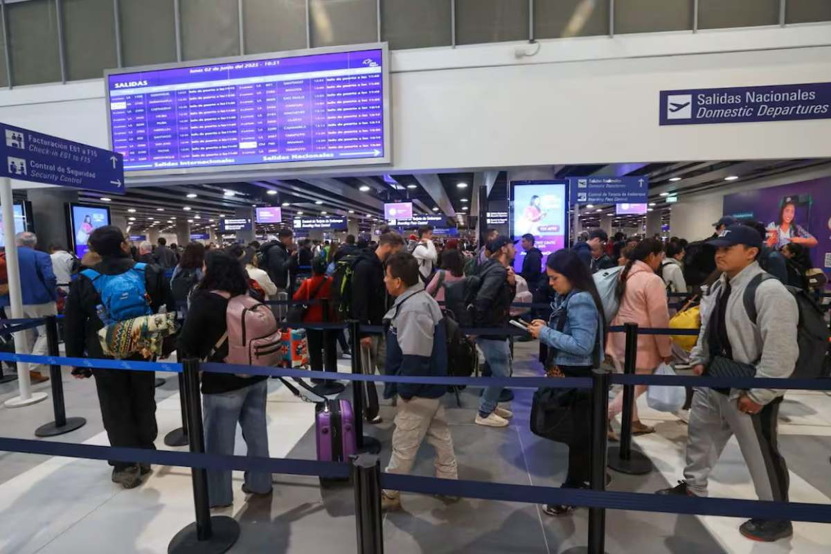 gobierno-evalua-bajar-la-tuua-de-conexion-internacional-y-trasladar-el-cobro-al-boleto-aereo