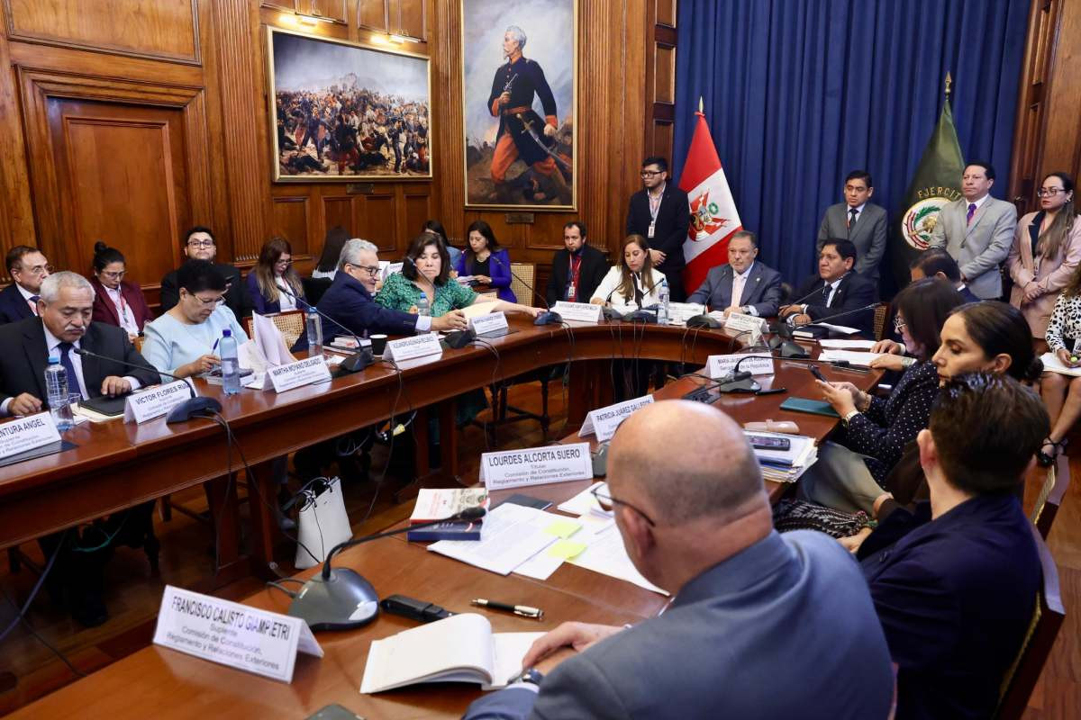 <p>Facultades legislativas: Comisión de Constitución del Senado aprobó dictamen con 27 puntos referidos a seguridad y El Niño</p>