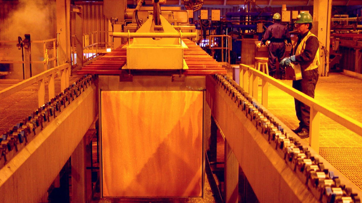 <p>Antofagasta Minerals estima que Perú podría producir 2.5 millones de toneladas de cobre</p>