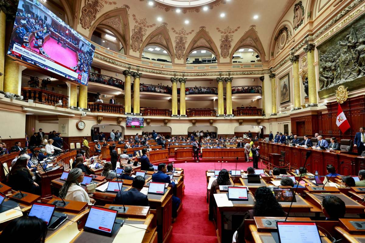 <p>Congreso aprobó crédito suplementario de S/8,228 millones para enfrentar El Niño e impulsar obras</p>
