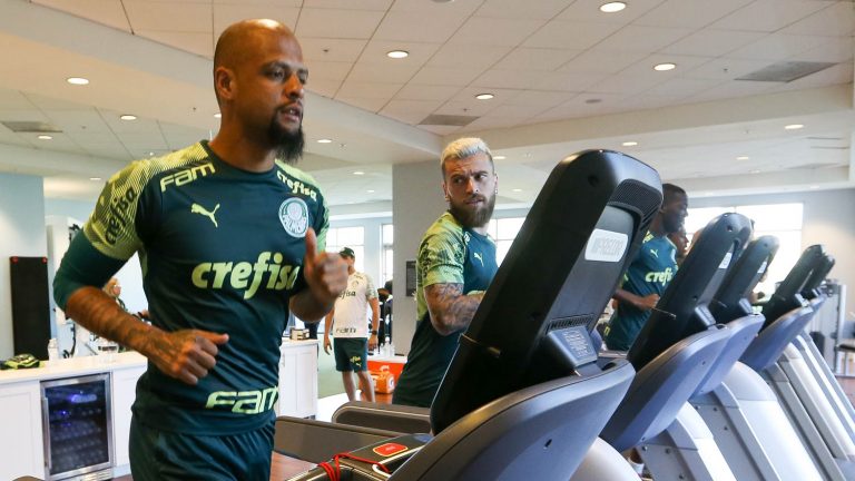 Elenco alviverde realiza treino físico após estreia na Florida Cup