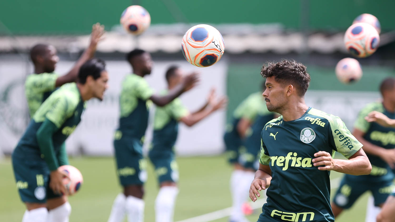 Palmeiras inicia terça de carnaval com treino técnico na Academia de Futebol