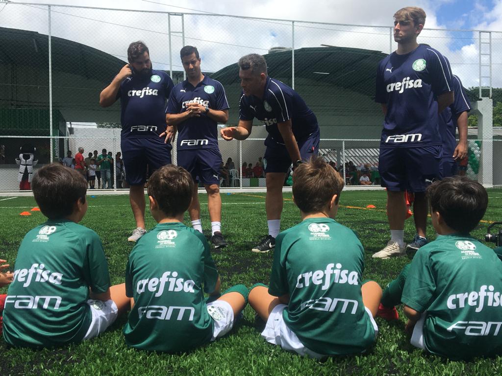 Recife recebe a primeira escolinha de futebol do Palmeiras no Nordeste