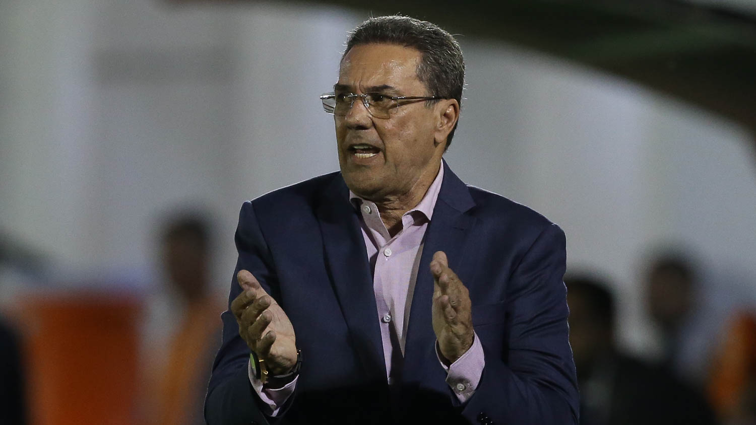 Luxemburgo aprova estreia na Libertadores e explica posicionamento de Dudu