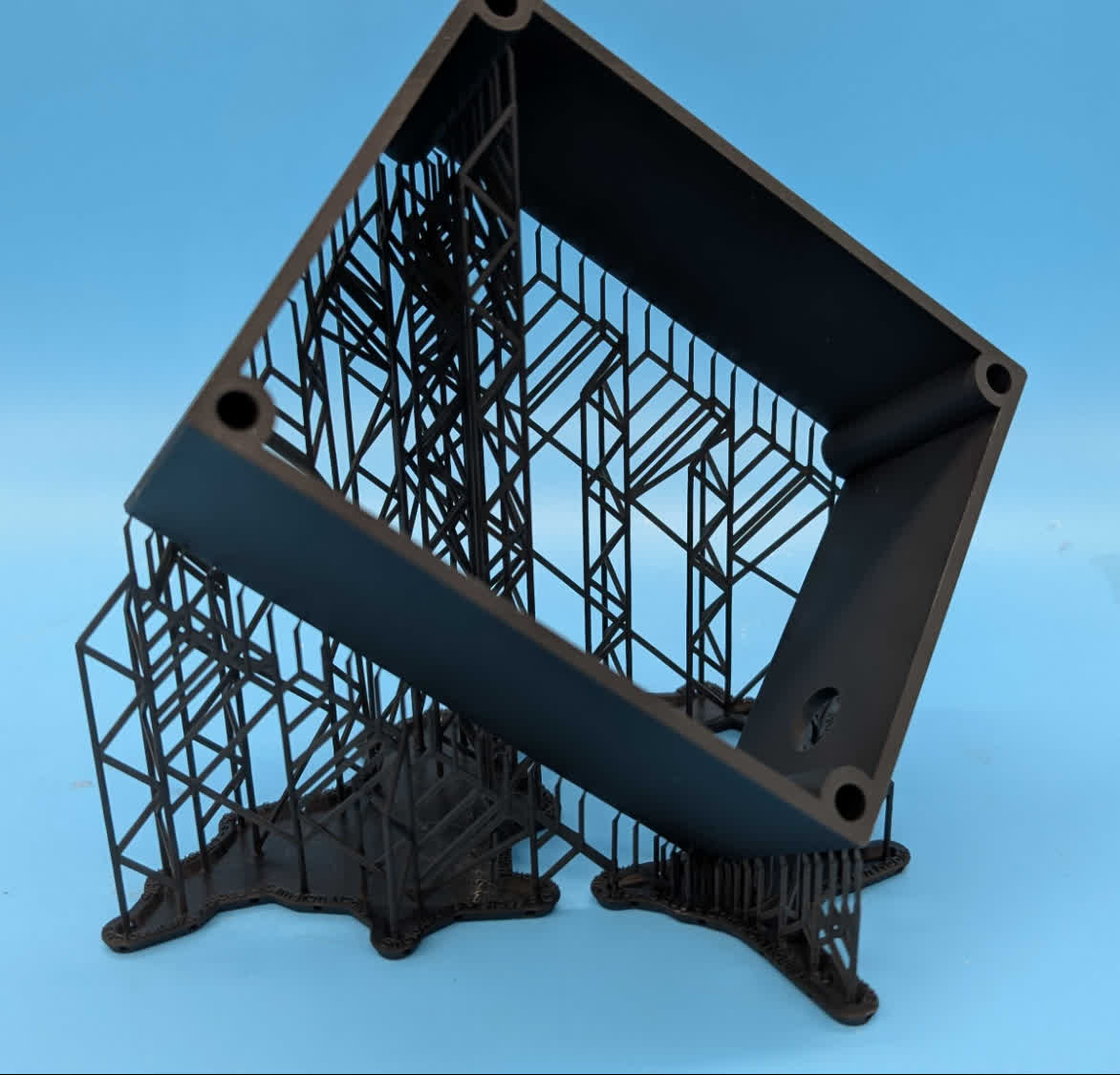 Model oriented to avoid H-bar shrinkage