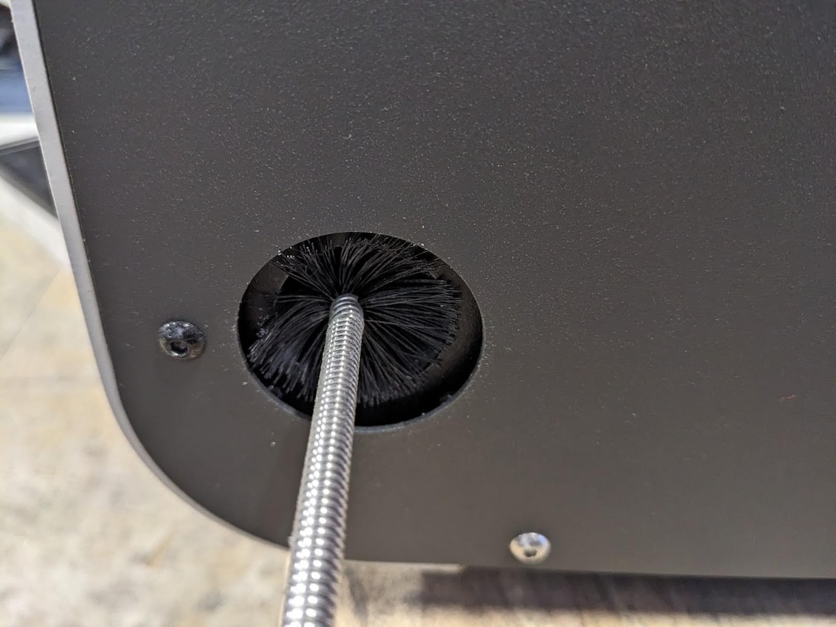 Cleaning the exhaust tube on a Fuse 1