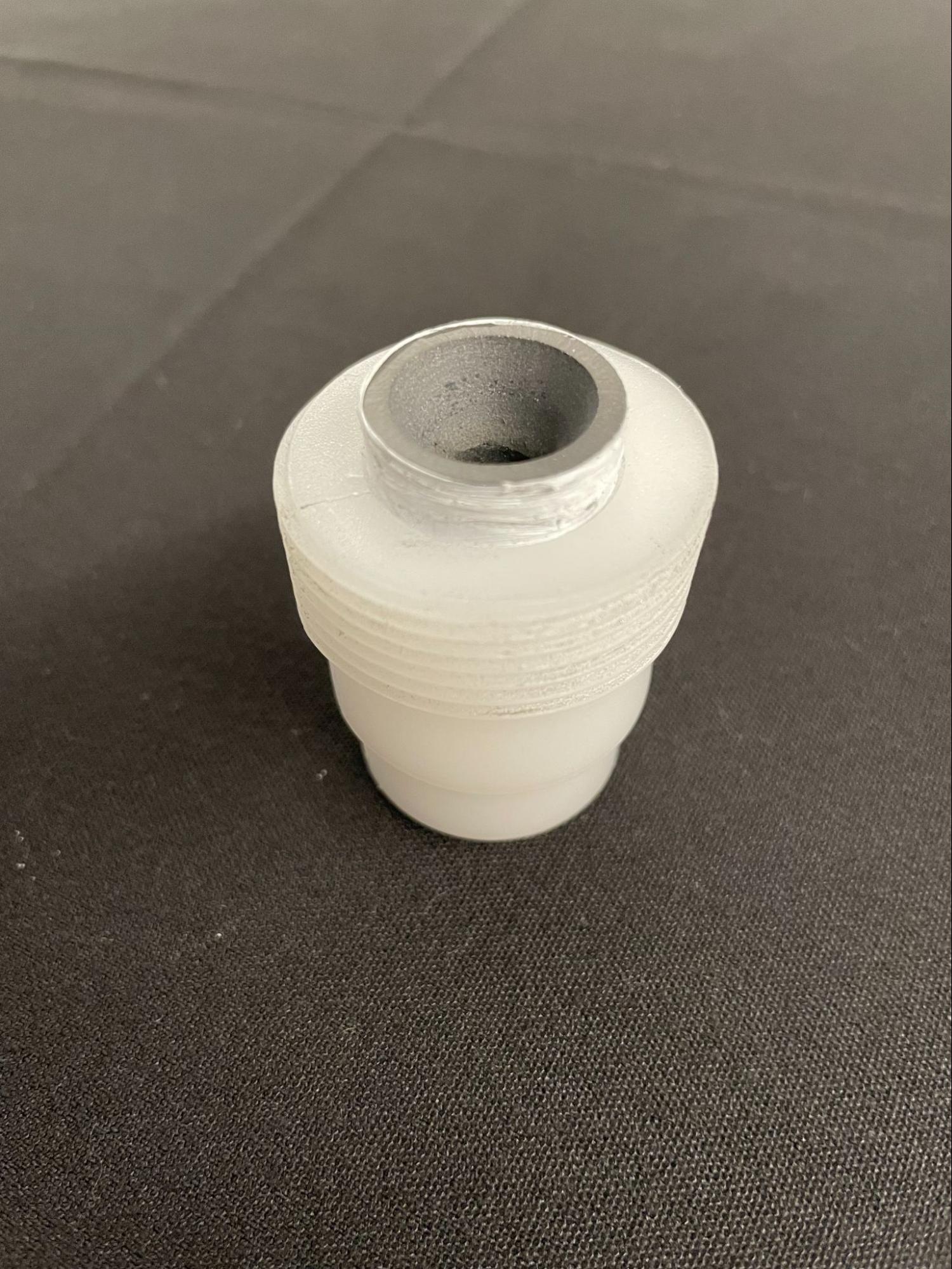 噴嘴未正確安裝在噴嘴座中