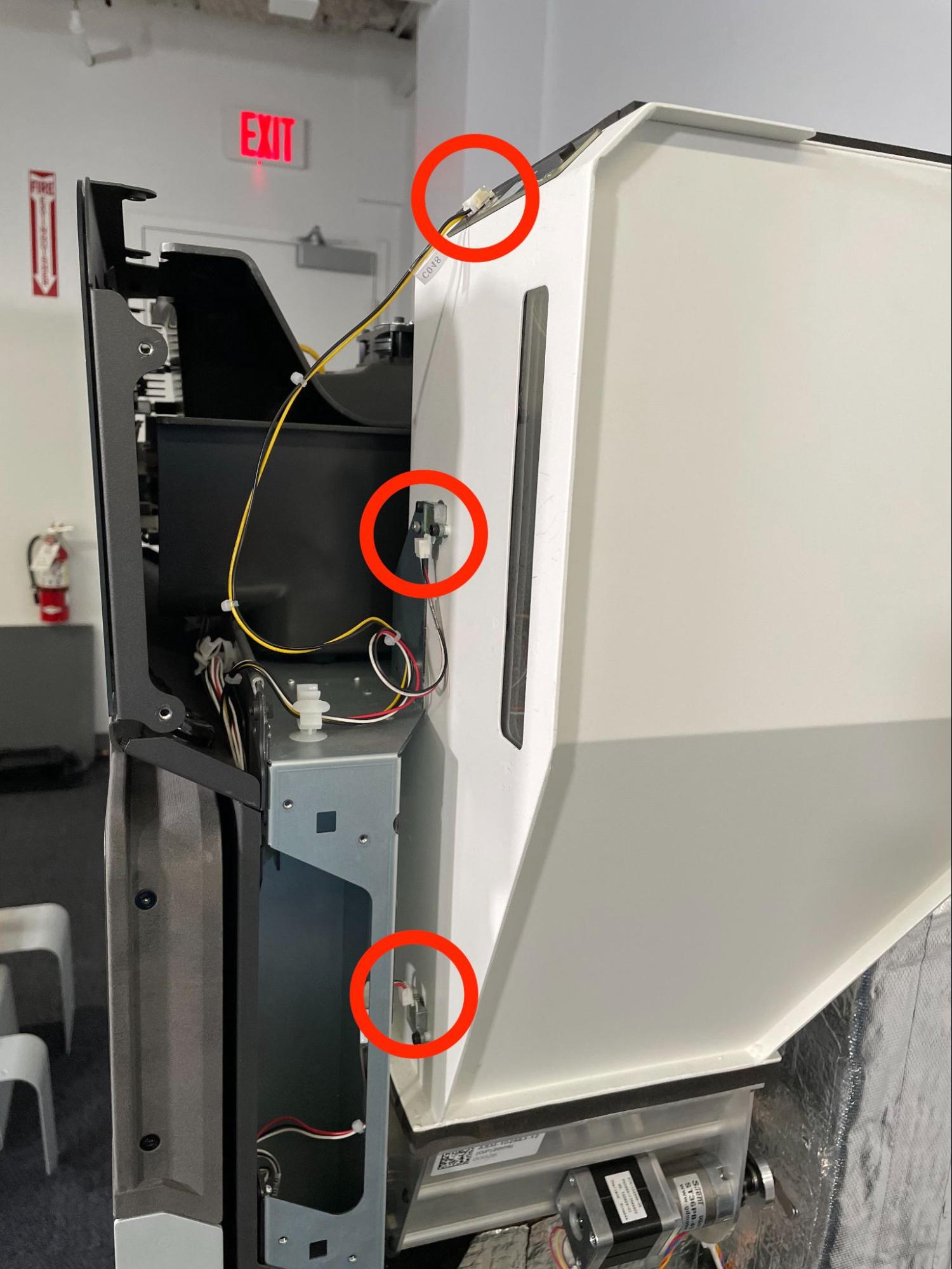 Replacing the Fuse 1 doser assembly
