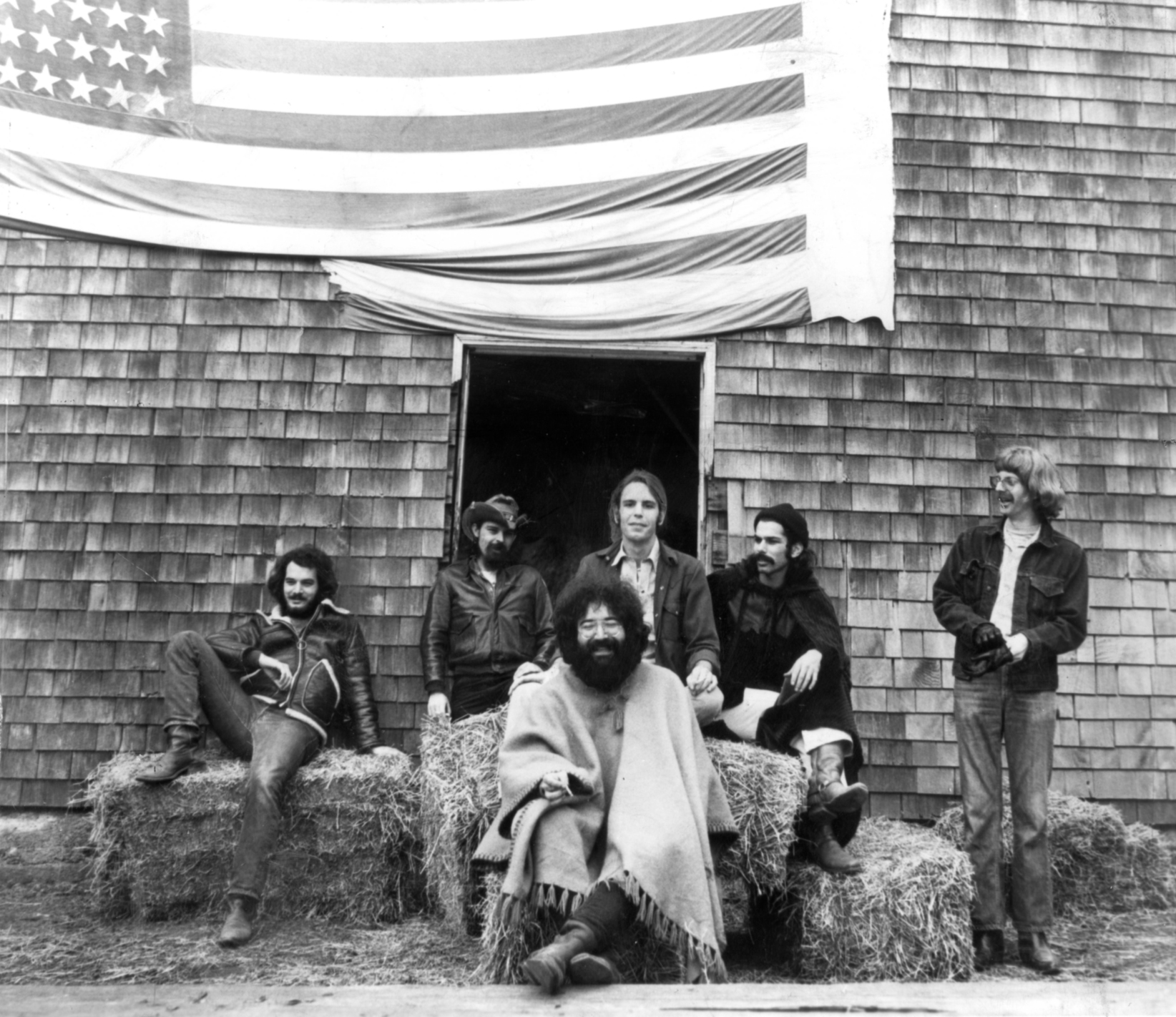 Grateful Dead surprises fans with newly discovered outtakes from