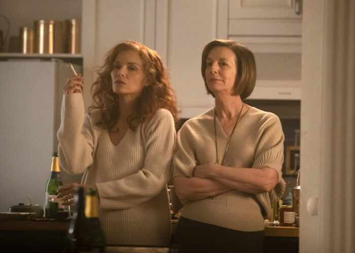 Review: Michelle Pfeiffer is great in 'French Exit,' despite its dead
