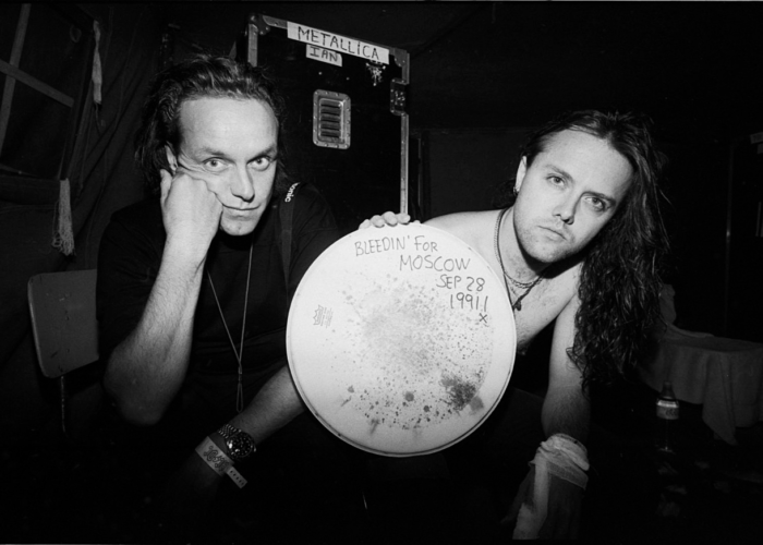 絶版 メタリカ 写真集 llica Ross Halfin 絶版 メタリカ 写真集 Metallica Ross Halfin - メルカリ