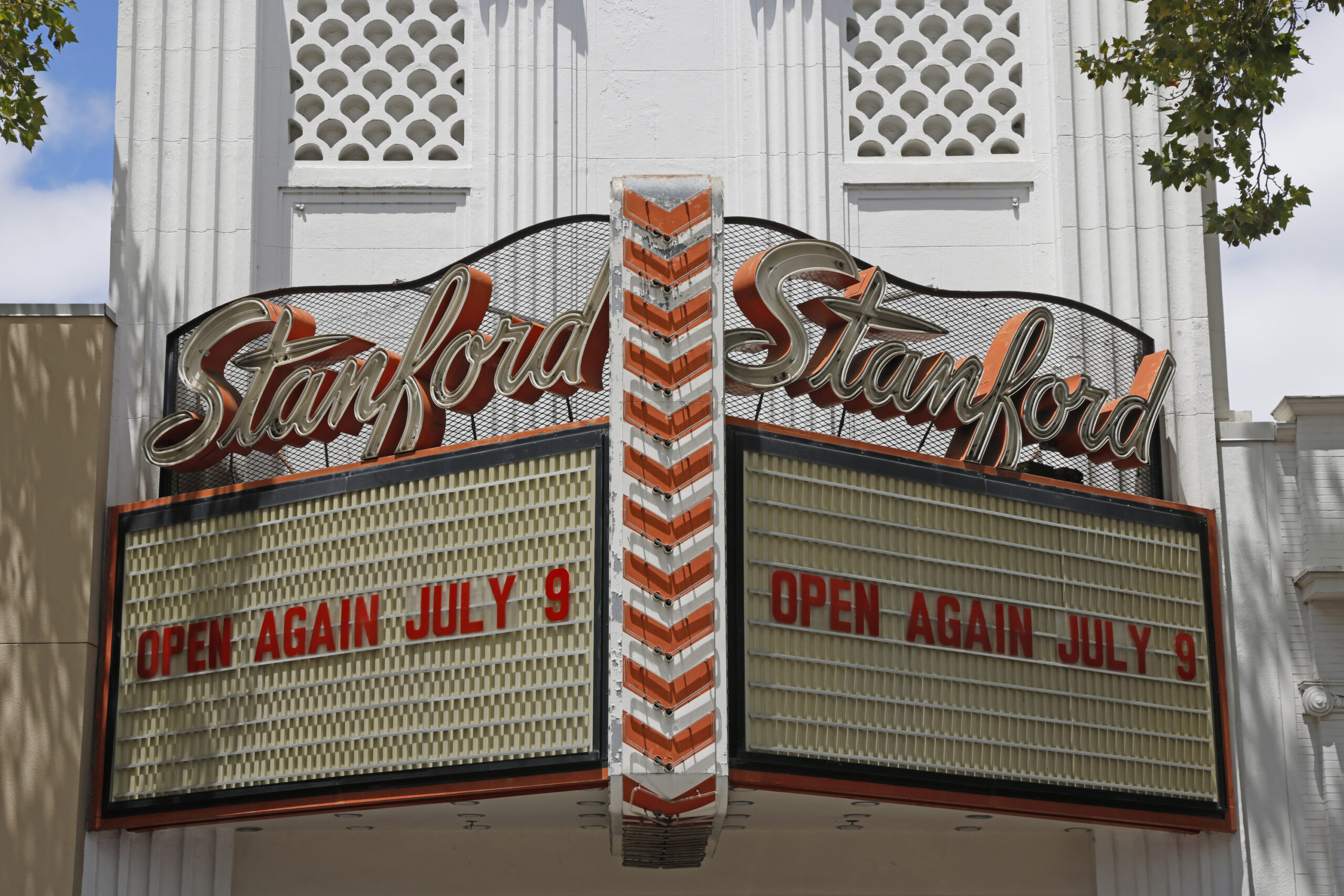 As Bay Area movie theaters continue closing the Stanford